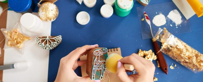 25 DIY Christmas Crafts for Kids & Adults 8 25 DIY Christmas Crafts for Kids & Adults